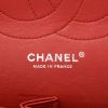 Borsa a tracolla Chanel  Timeless Jumbo in pelle martellata e trapuntata rossa - Detail D2 thumbnail