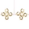Paire de boucles d'oreilles années 1990 Chanel  en or jaune et perles de culture - 360 thumbnail
