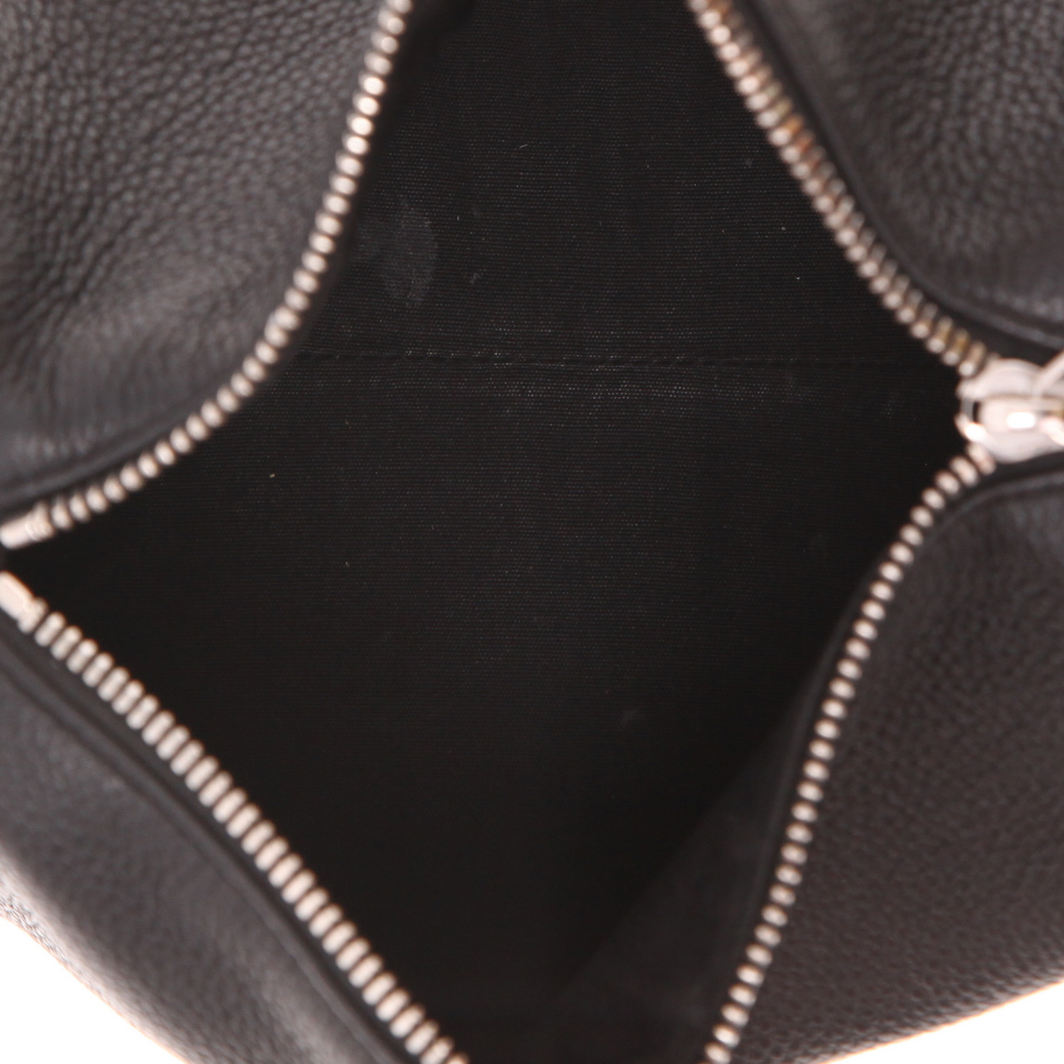 Bolso bandolera Dior  Roller en cuero granulado negro - Detail D3