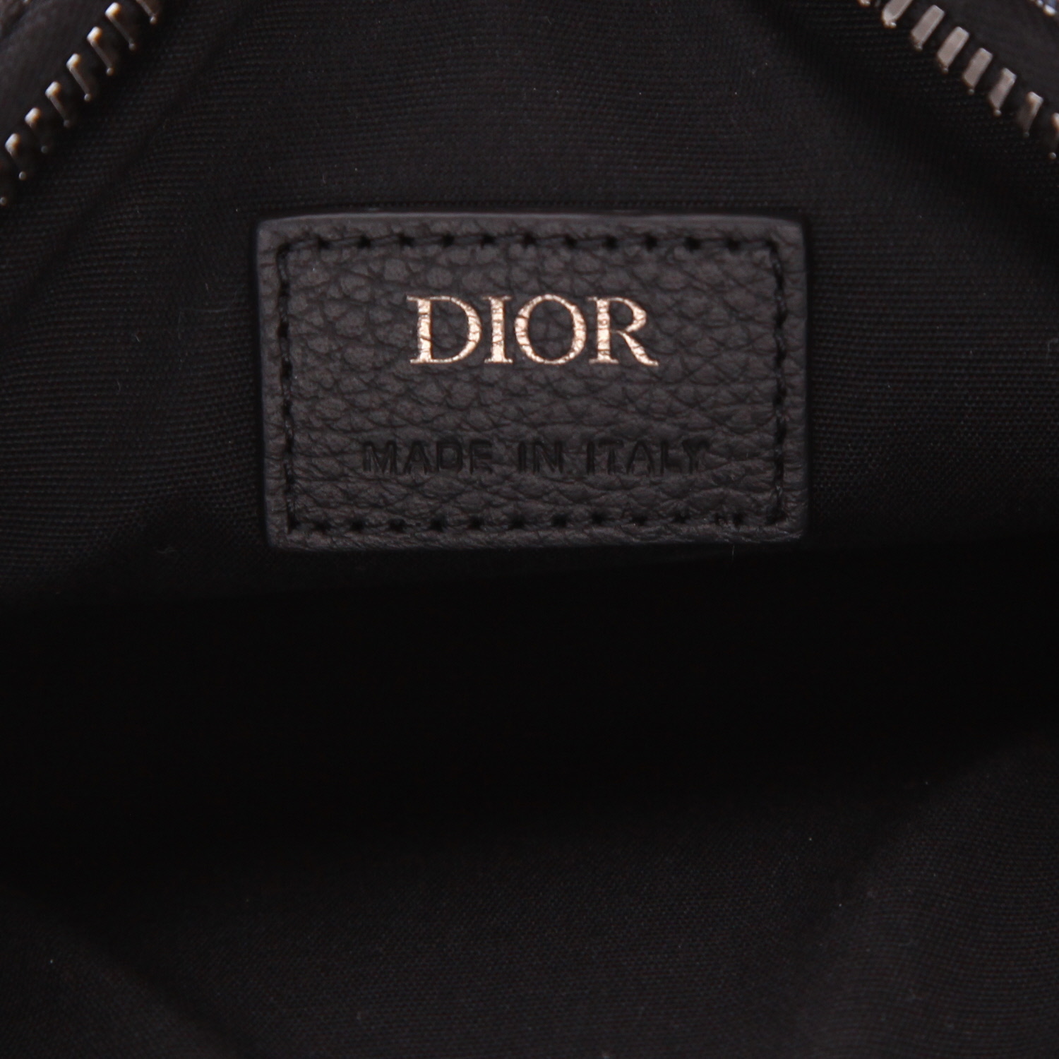 Bolso bandolera Dior  8 en lona Monogram Oblique azul y cuero negro - Detail D2
