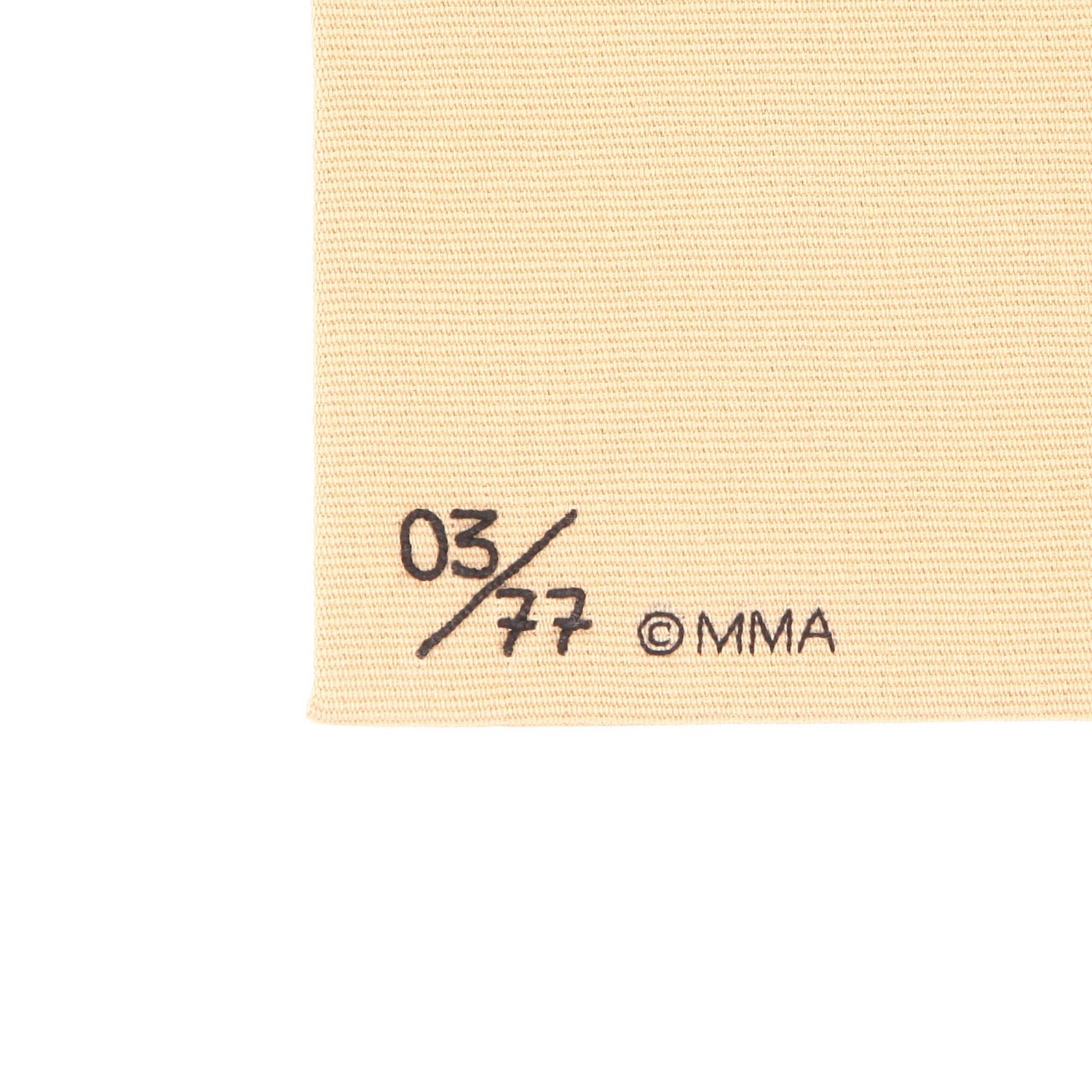 Pochette Olympia Le-Tan OLT X THE MET Metropolitan Museum Journal OLT X THE MET Metropolitan Museum Journal en toile beige, noire rouge et jaune - Detail D4