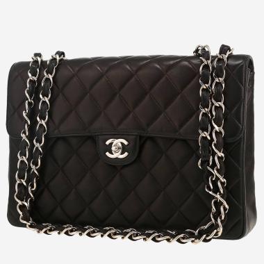 Sac bandoulière Chanel  Timeless Jumbo en cuir matelassé noir