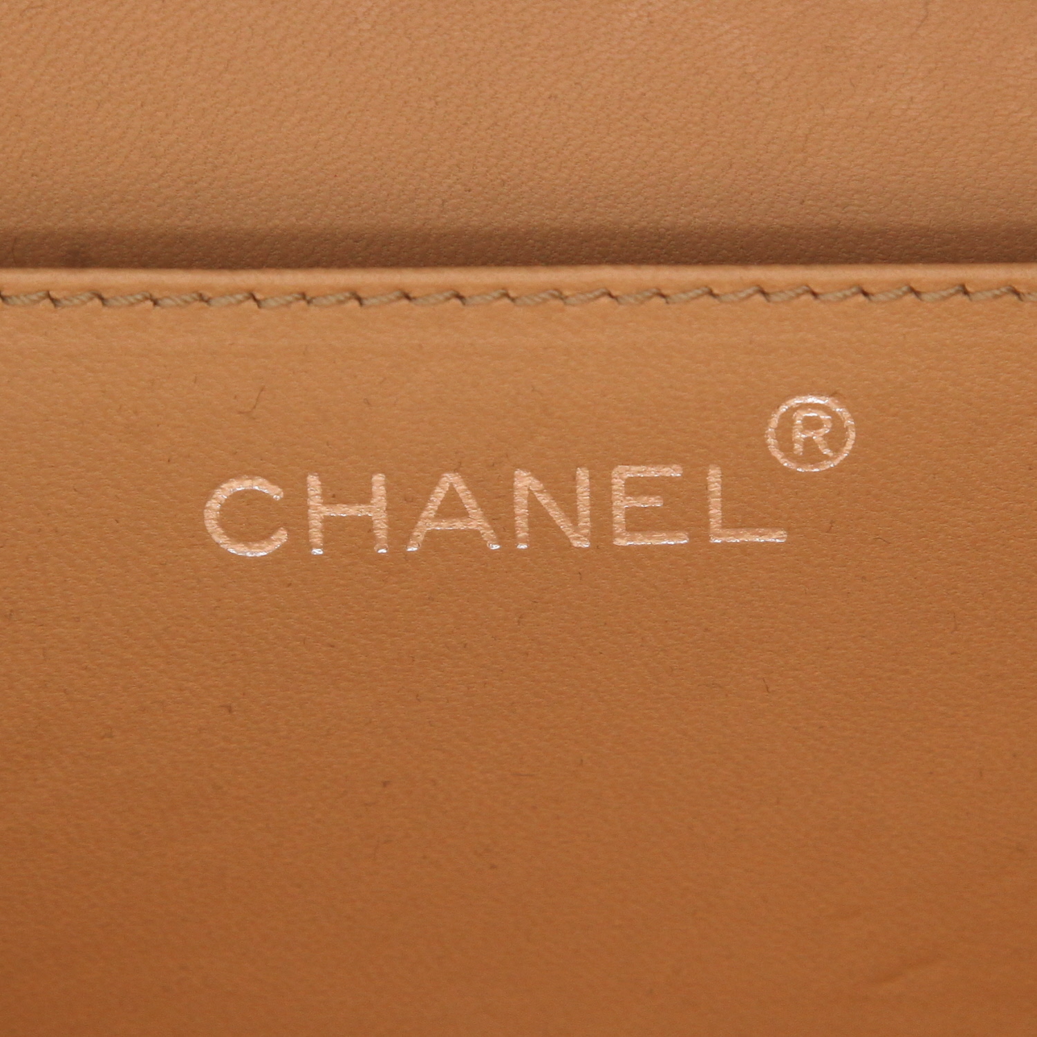 Bolsito de mano Chanel   en plexiglás negro - Detail D2