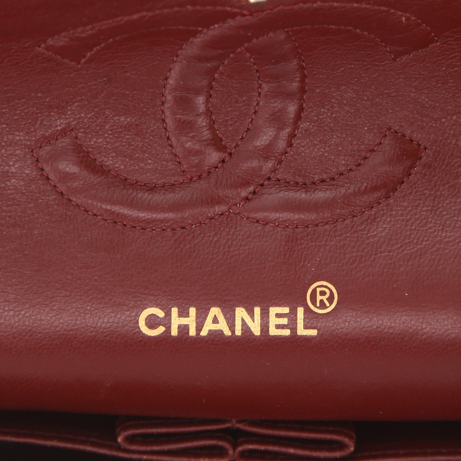 Bolso de mano Chanel  Timeless Classic en lana gris - Detail D2