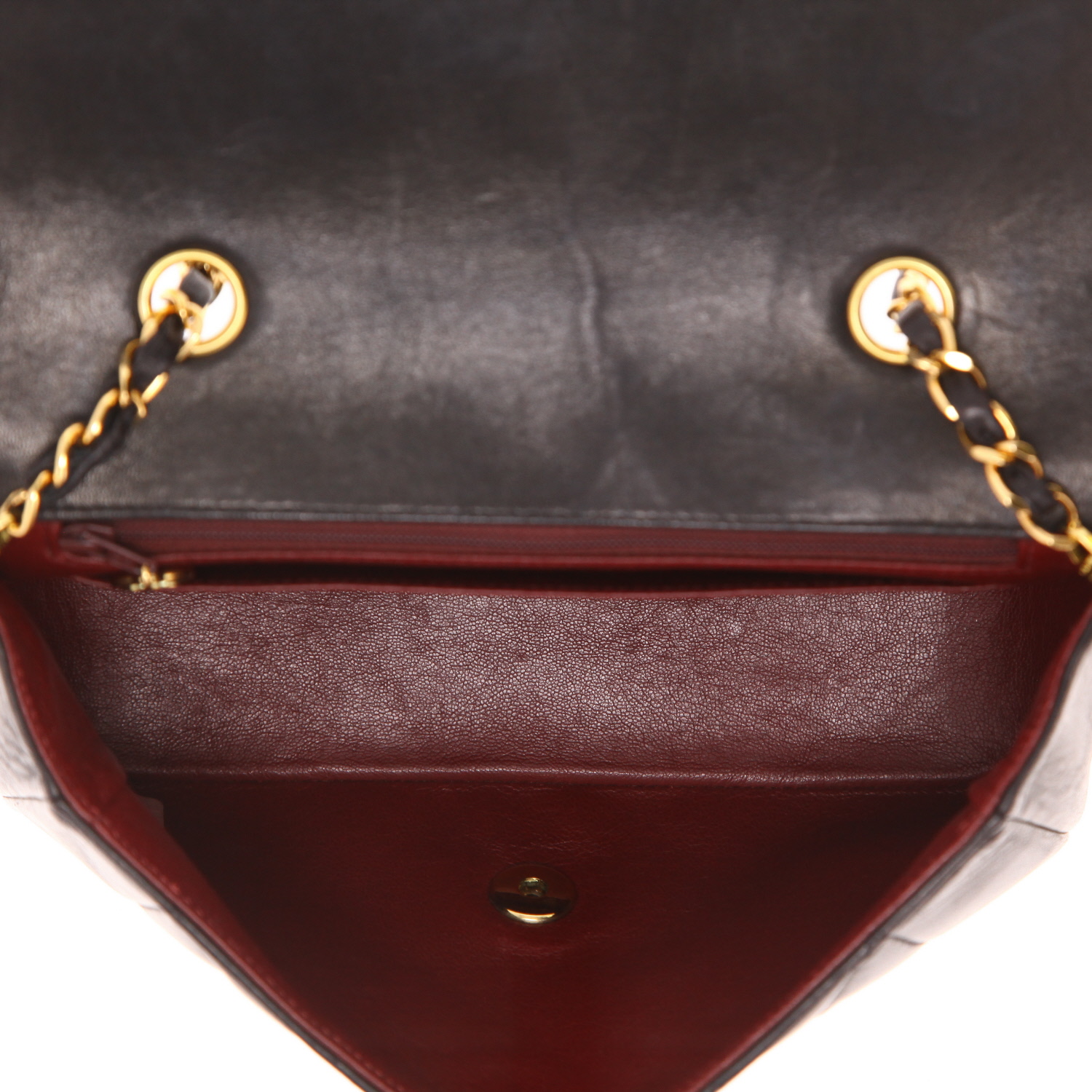 Sac bandoulière Chanel  Diana en cuir matelassé noir - Detail D3