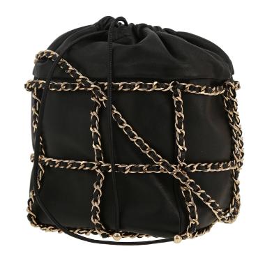 Chanel   shoulder bag  in black leather