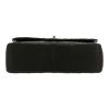 Sac bandoulière Chanel  Timeless Jumbo en cuir grainé matelassé noir - Detail D1 thumbnail