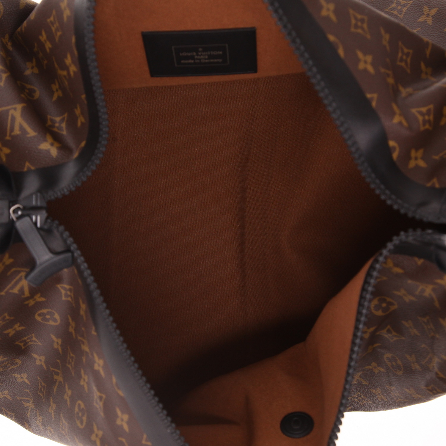 Sac de week end Louis Vuitton  Keepall Editions Limitées en toile monogram marron et cuir noir - Detail D3