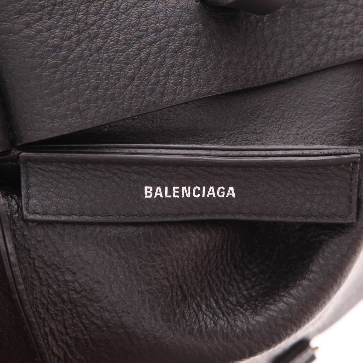 Sac cabas Balenciaga   en cuir grainé noir - Detail D2