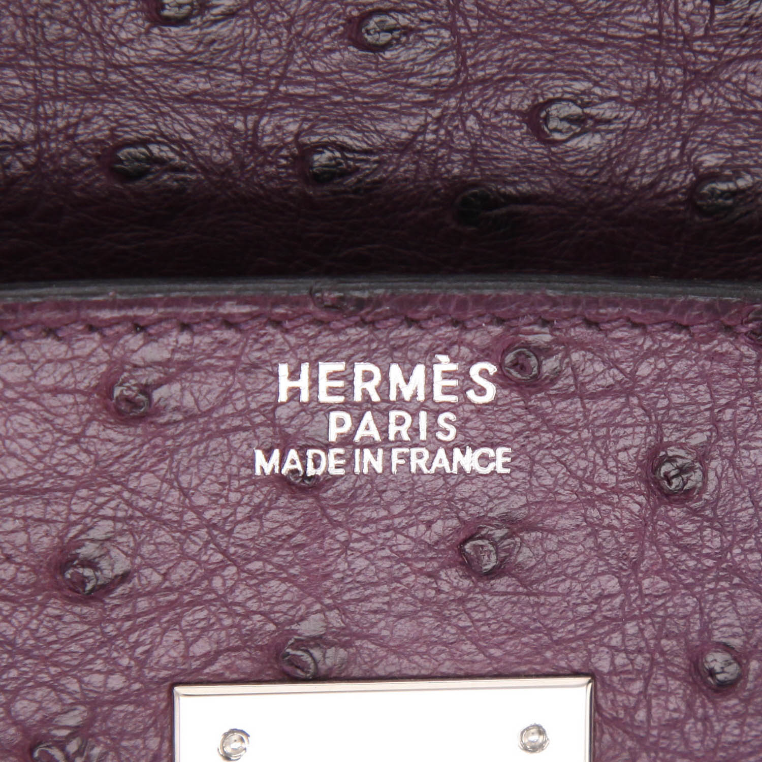 Sac à main Hermès  Birkin 30 cm en autruche violette - Detail D2