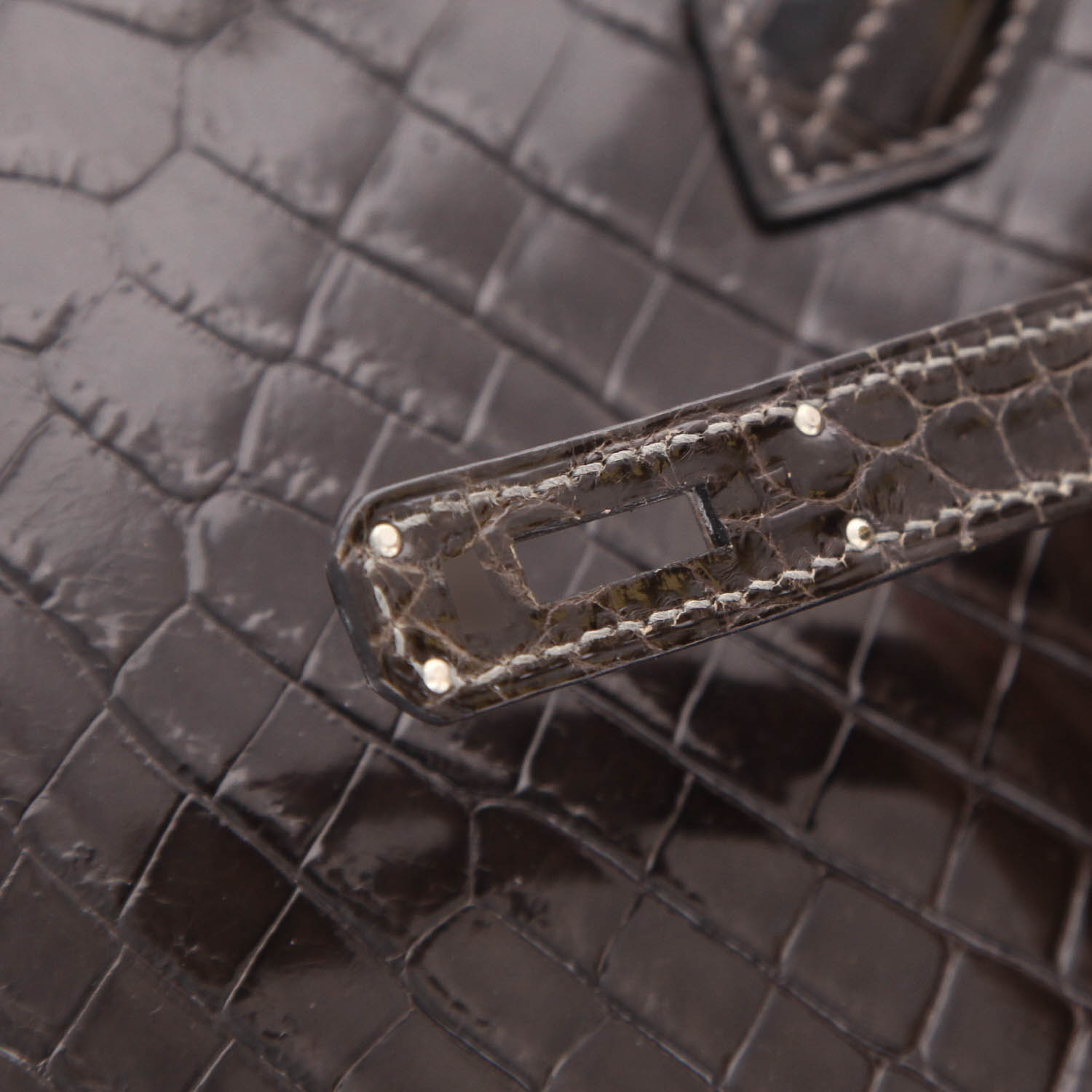 Sac à main Hermès  Birkin 30 cm en crocodile niloticus gris - Detail D4