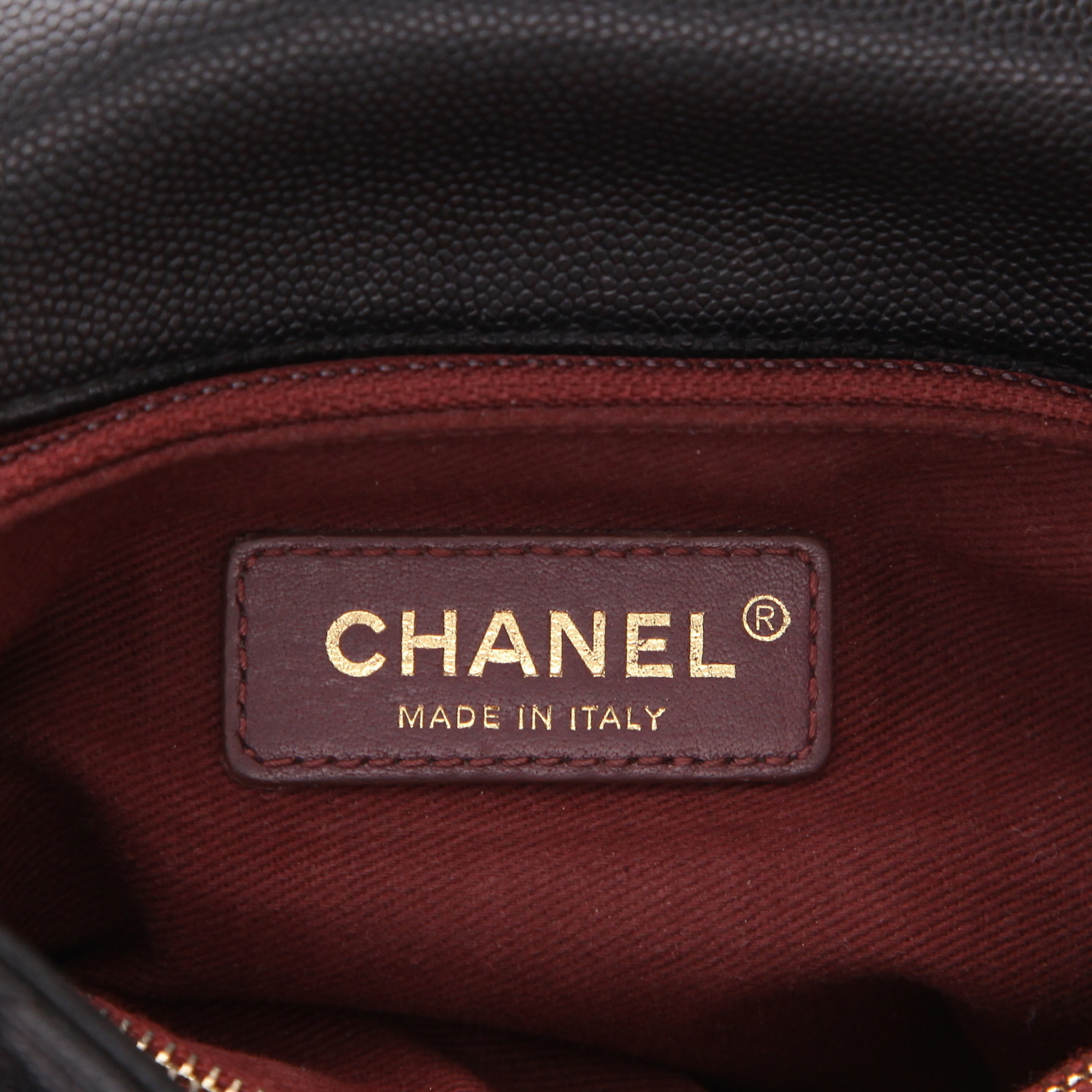 Chanel  Coco Handle shoulder bag  in black quilted grained leather - Detail D2