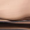 Borsa a tracolla Bottega Veneta  Piazza modello piccolo  in pelle beige bianco sporco e marrone - Detail D2 thumbnail