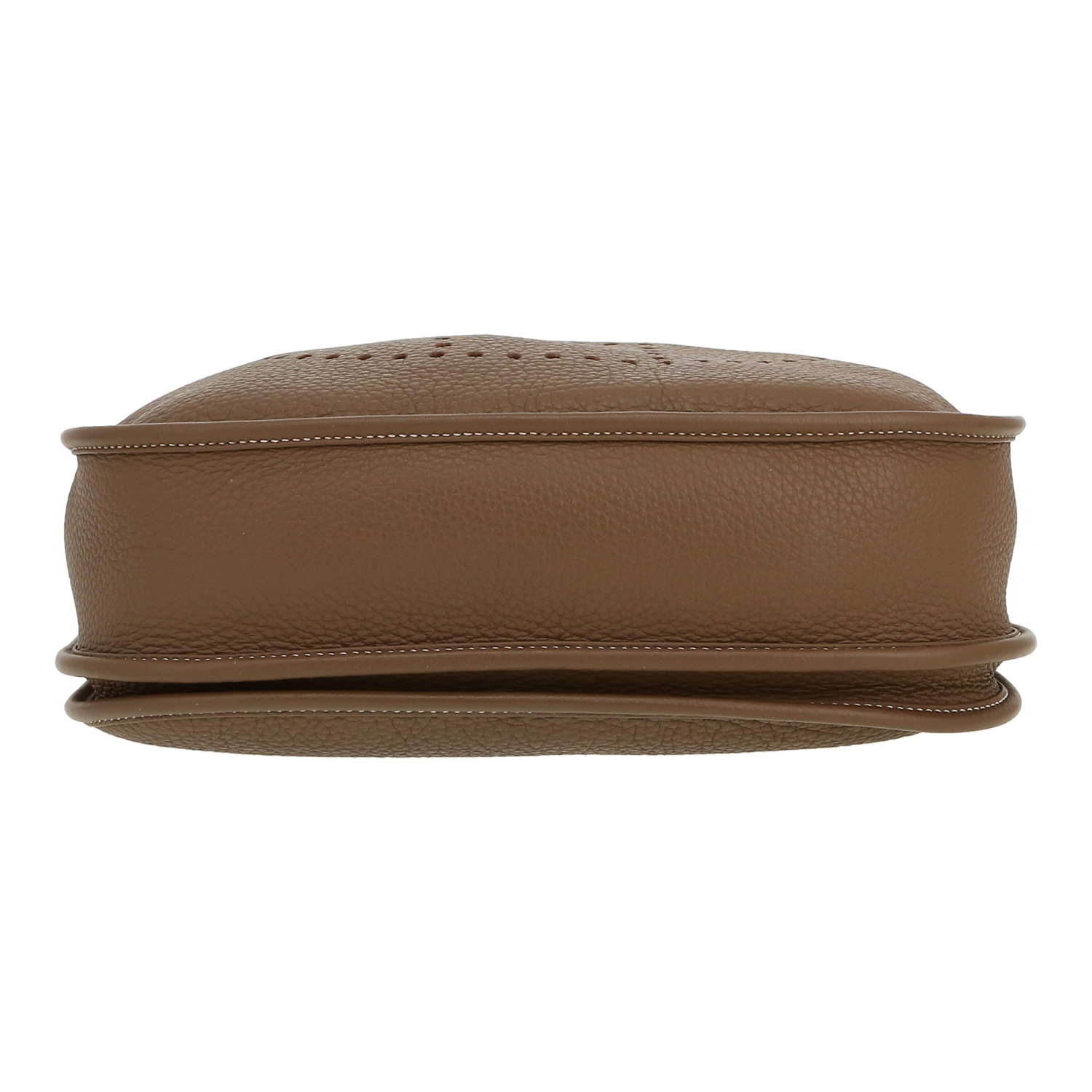 Hermès  Evelyne III shoulder bag  in etoupe togo leather - Detail D1