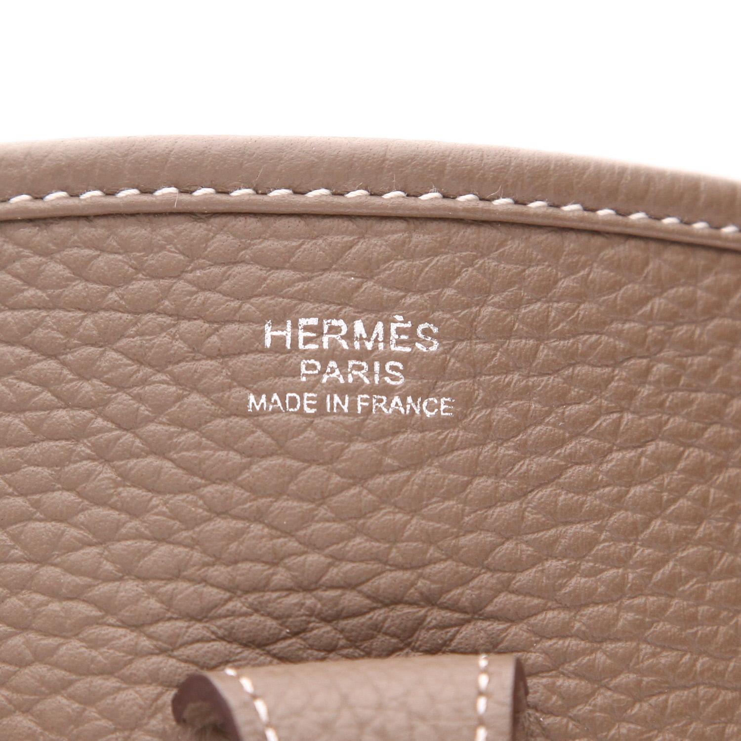 Borsa a tracolla Hermès  Evelyne III in pelle togo etoupe - Detail D2