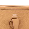 Borsa a tracolla Hermès  Mini Evelyne in pelle taurillon clemence Biscuit - Detail D2 thumbnail