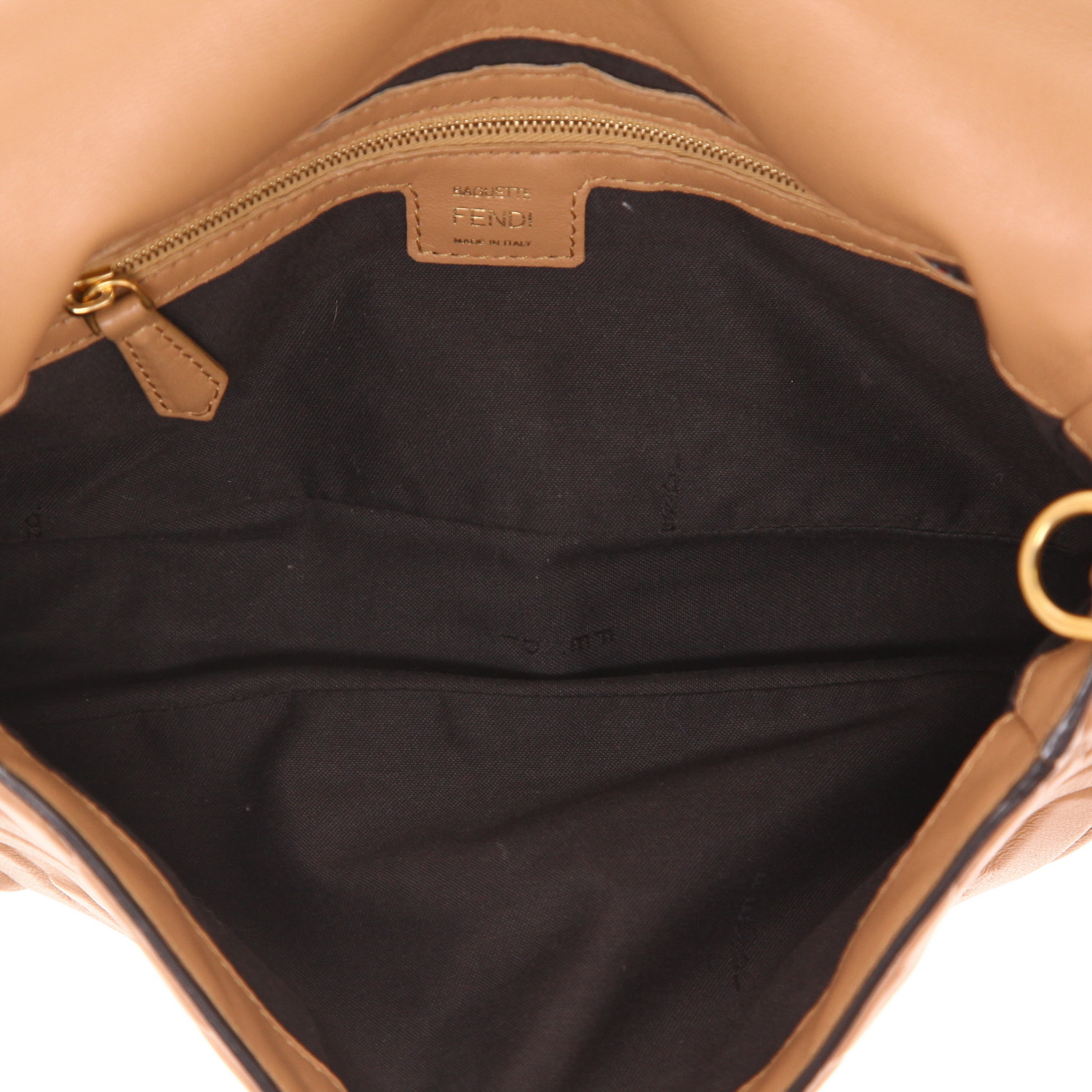 Fendi  Baguette handbag  in brown leather - Detail D3