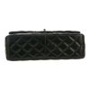 Sac bandoulière Chanel  Timeless Jumbo en cuir verni matelassé vert - Detail D1 thumbnail