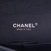 Sac bandoulière Chanel  Timeless Jumbo en cuir verni matelassé vert - Detail D2 thumbnail