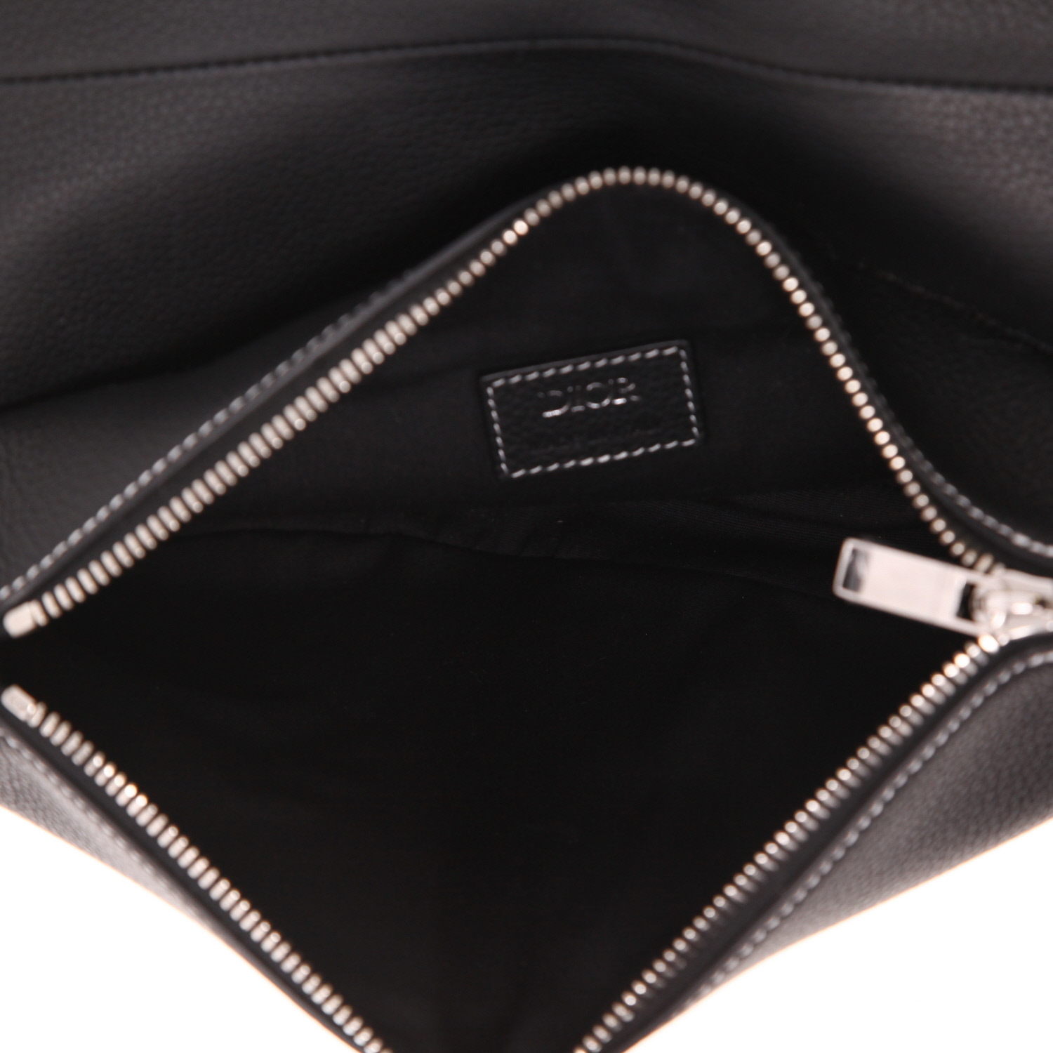 Sac bandoulière Dior  Saddle en cuir grainé noir - Detail D3