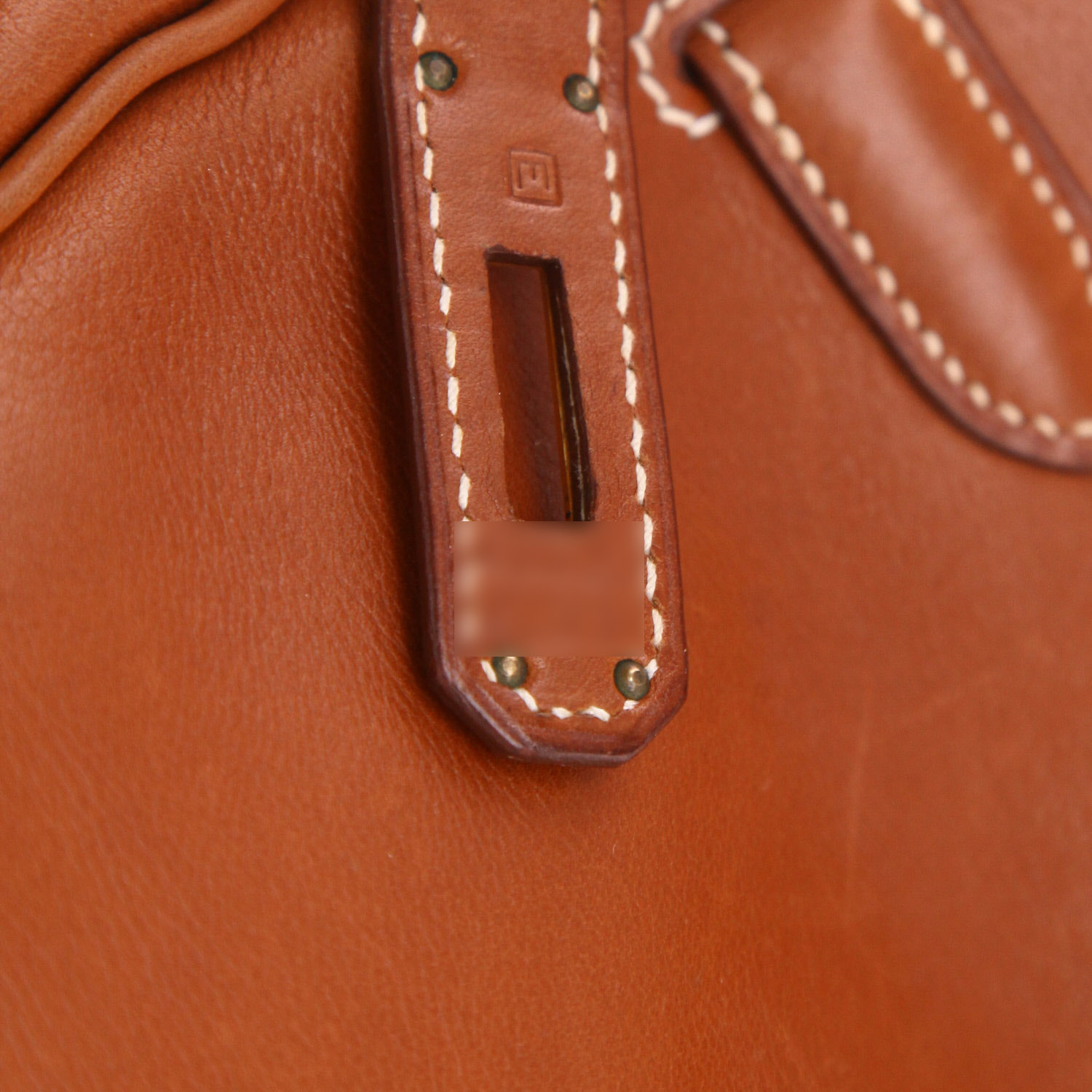 Bolso de mano Hermès  Birkin 35 cm en cuero Barenia rojizo - Detail D4