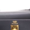 Hermès  Kelly 20 cm shoulder bag  in navy blue box leather - Detail D2 thumbnail