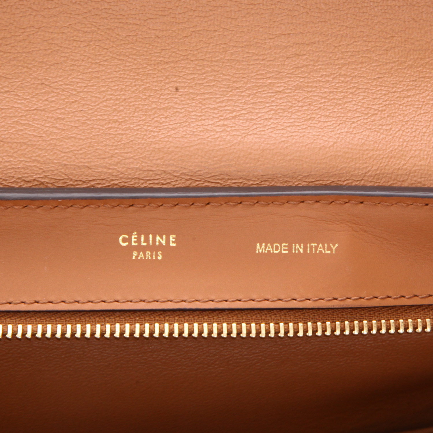 Bolso de mano Celine  Trapeze en cuero marrón y Veau velours marrón - Detail D2