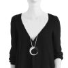 Cartier Panthère long necklace in white gold, onyx and emerald - Detail D1 thumbnail