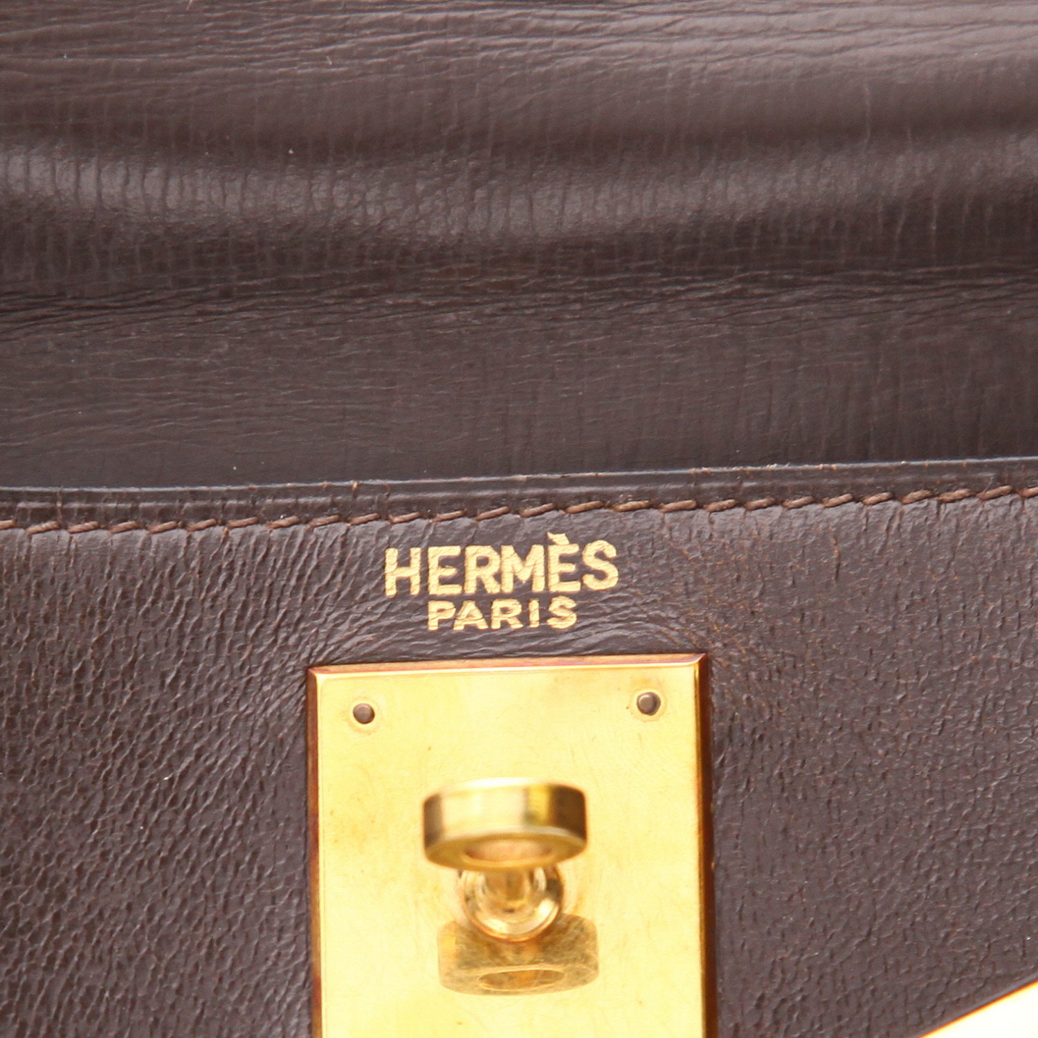 Sac à main Hermès  Kelly 28 cm en cuir box marron - Detail D2