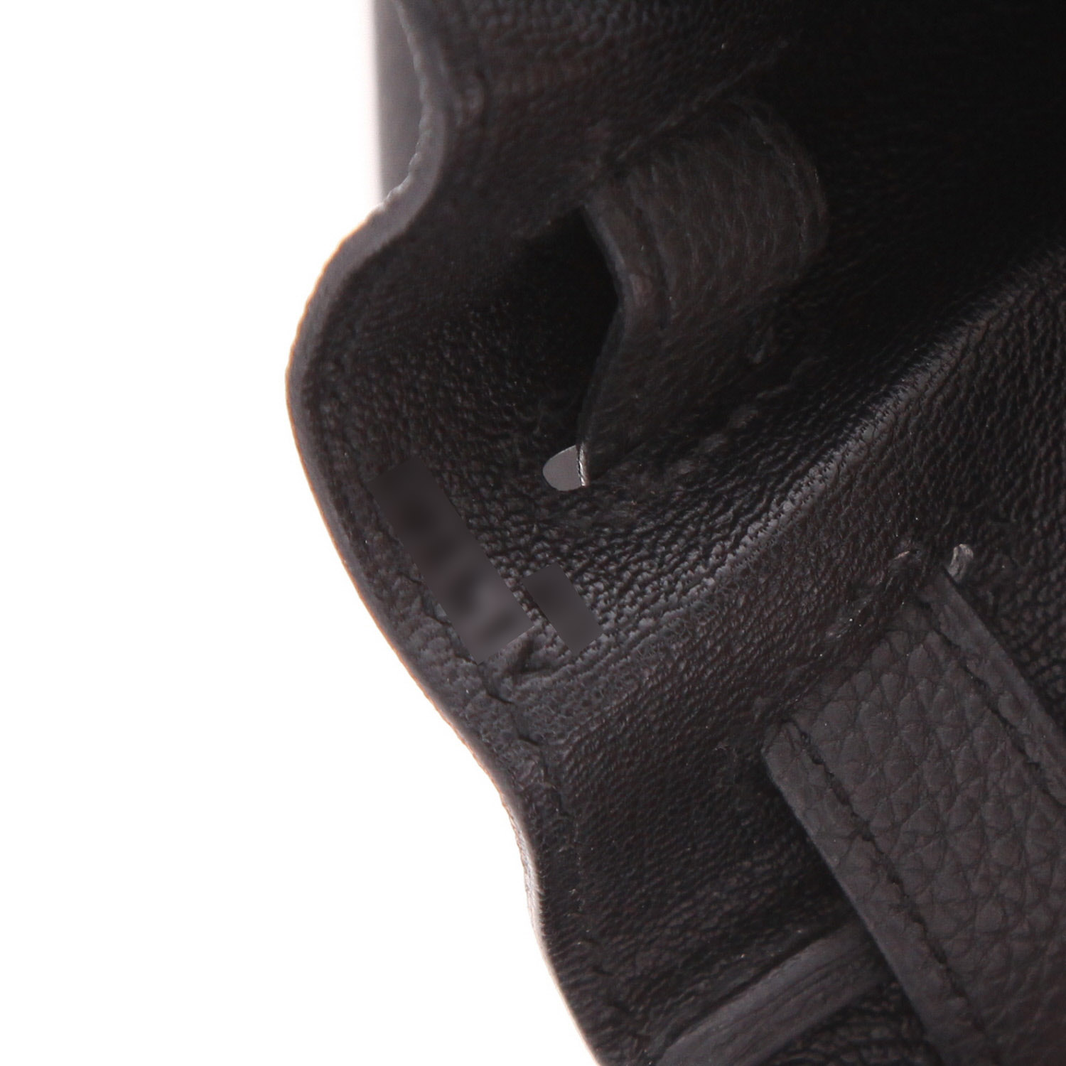Bolso de mano Hermès  Kelly 28 cm en cuero togo negro - Detail D3