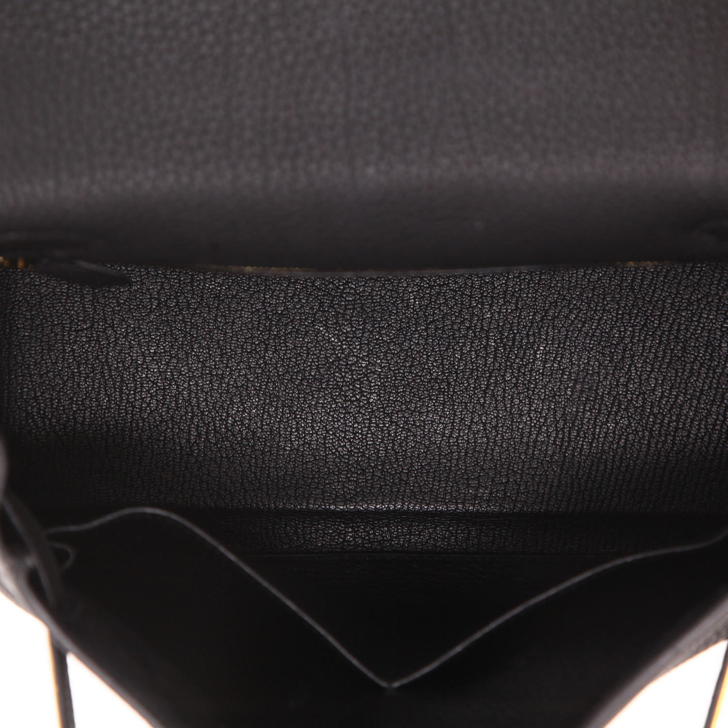 Bolso de mano Hermès  Kelly 28 cm en cuero togo negro - Detail D4