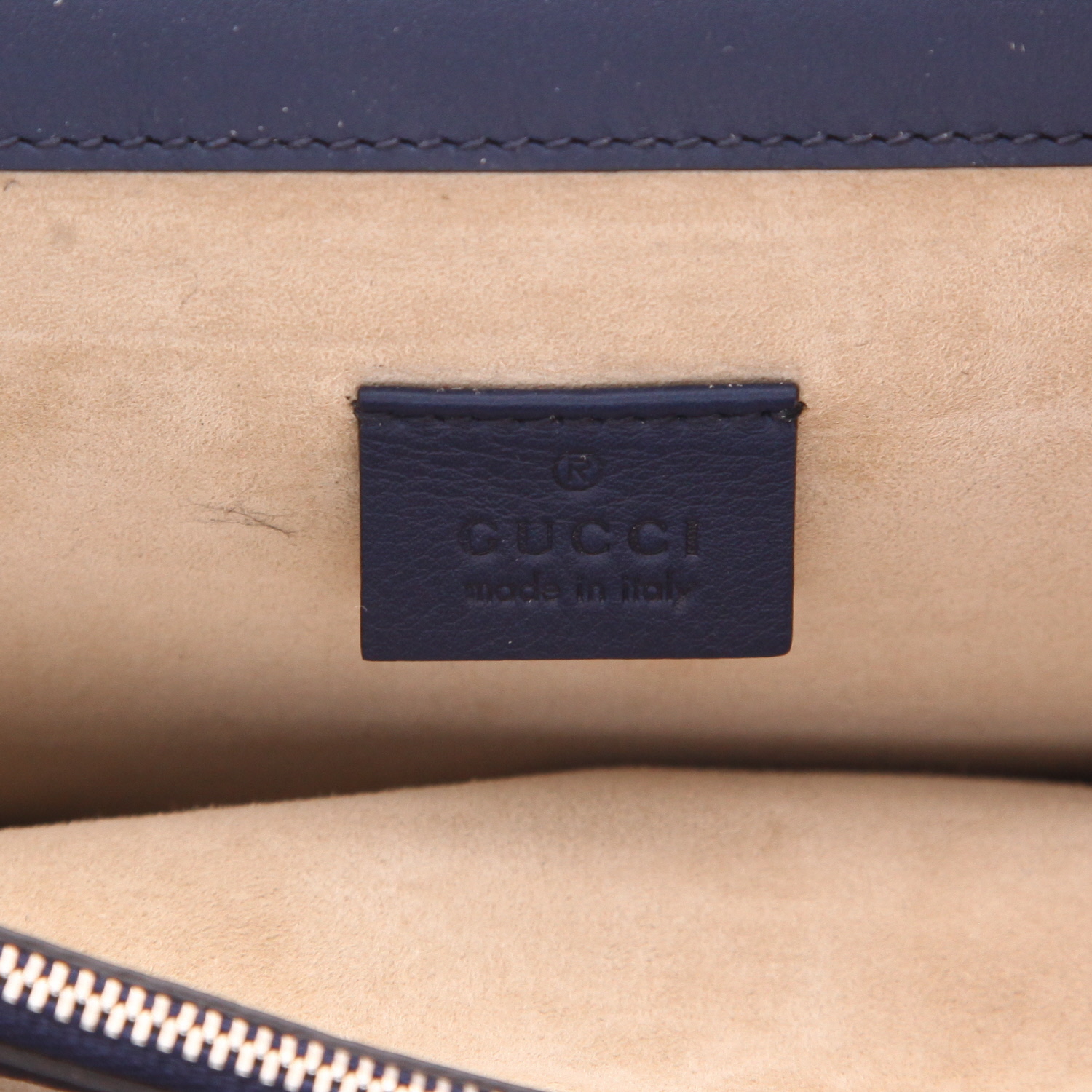 Sac porté épaule ou main Gucci  Dionysus en cuir tricolore, blanc bleu et rouge - Detail D2