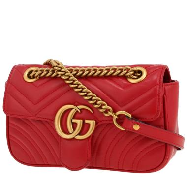 Borsa a tracolla Gucci  GG Marmont modello piccolo  in pelle trapuntata rossa