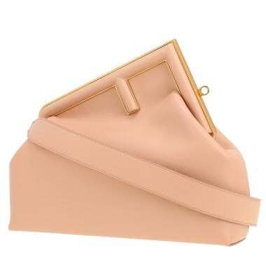 Sac à main Fendi  First Moyen Modèle en cuir rose-poudre