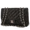 Chanel  Timeless Jumbo shoulder bag  in black quilted leather - 00pp thumbnail