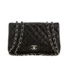 Chanel  Timeless Jumbo shoulder bag  in black quilted leather - 360 thumbnail