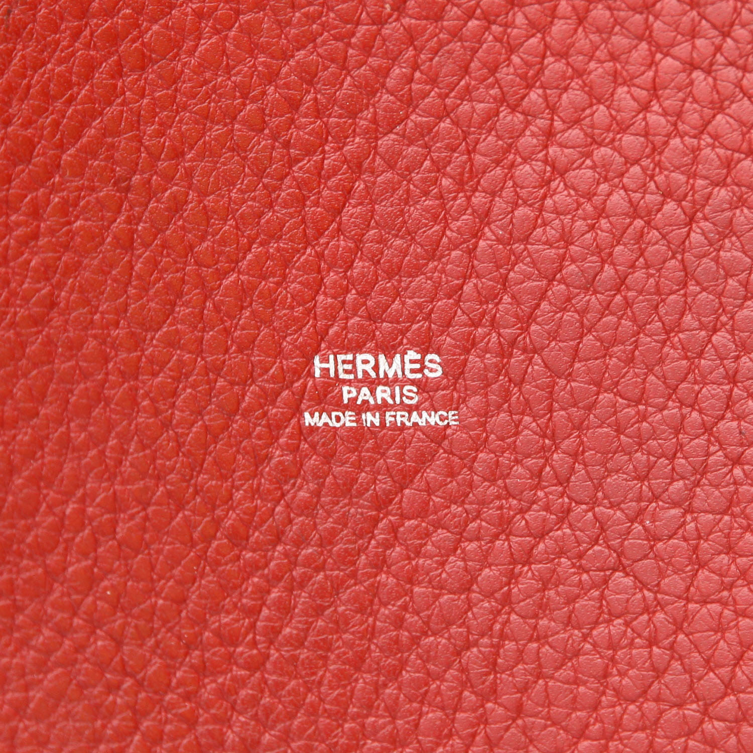 Bolso de mano Hermès  Mangeoire en cuero togo color burdeos - Detail D2