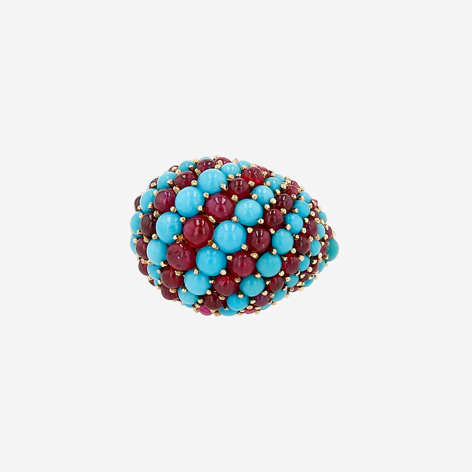 Vintage 1960's boule ring in yellow gold,  turquoises and ruby