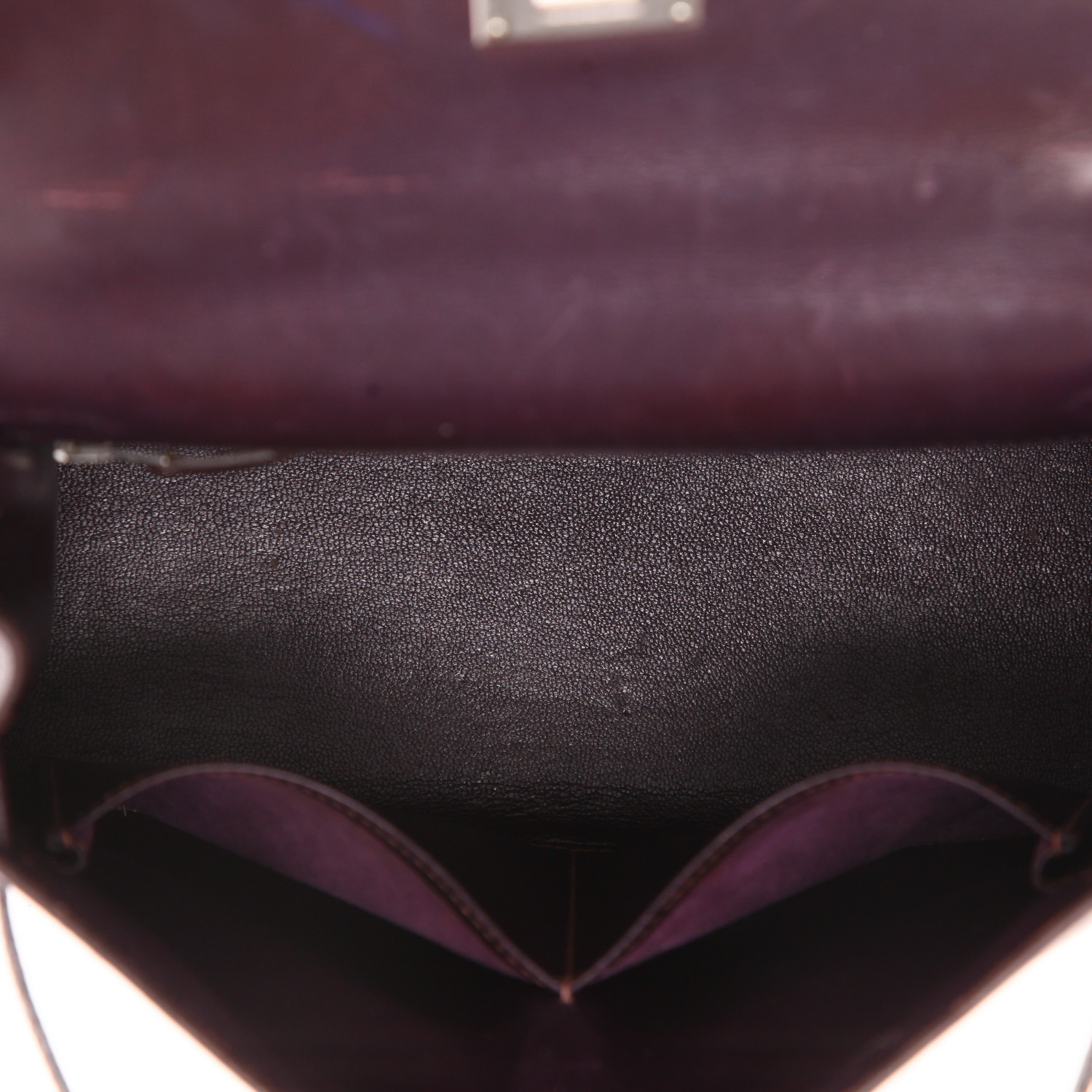 Borsa Hermès  Kelly 28 cm in pelle box viola Raisin - Detail D4