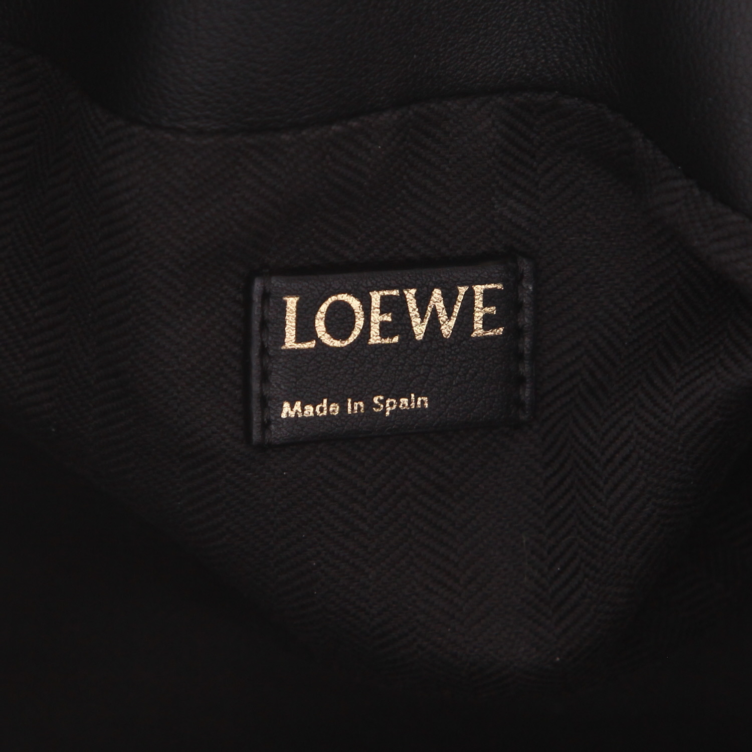Pochette Loewe  Flamenco Knot  en toile siglée noire et cuir noir - Detail D2