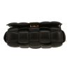 Sac bandoulière Bottega Veneta  Cassette en cuir intrecciato noir - Detail D1 thumbnail