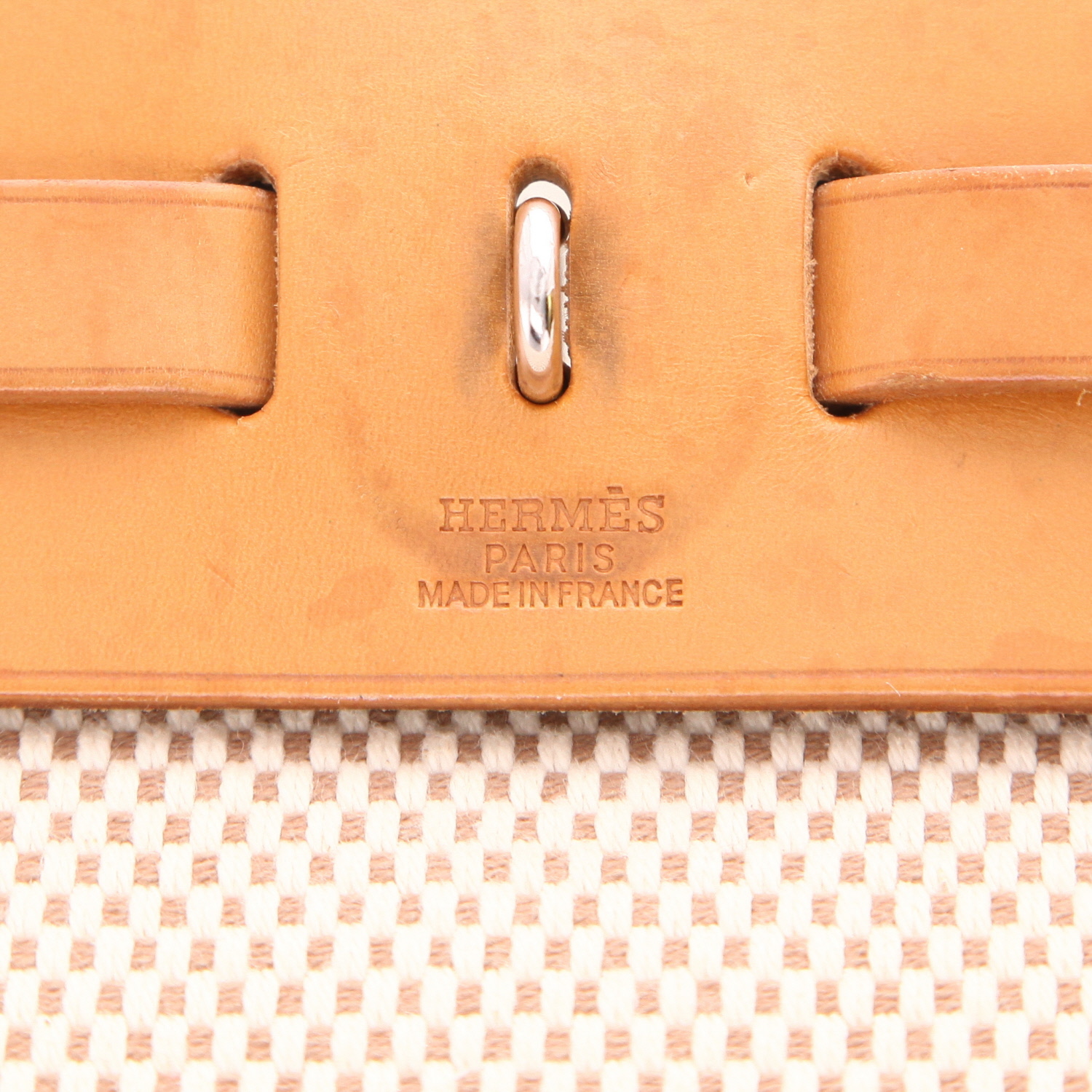 Sac porté épaule ou main Hermès  Herbag en toile beige et cuir naturel - Detail D2