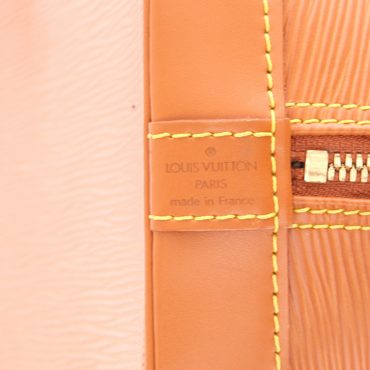 Bolso de mano Louis Vuitton  Alma modelo pequeño  en cuero Epi marrón - Detail D2