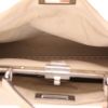 Sac à main Fendi  Peekaboo en cuir grainé écru - Detail D3 thumbnail