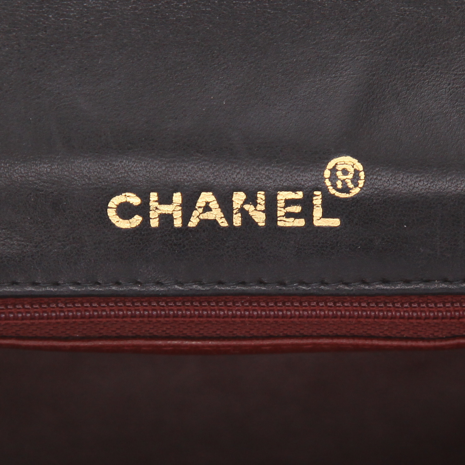 Bolso bandolera Chanel  Mini Carré en cuero acolchado negro - Detail D2