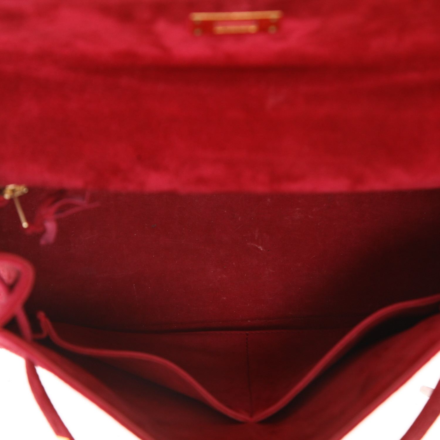 Bolso de mano Hermès  Kelly 28 cm en cuero de ternero doblis color frambuesa - Detail D3