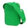 Borsa a tracolla Bottega Veneta   mini  in pelle intrecciata verde e pelle verde - 00pp thumbnail