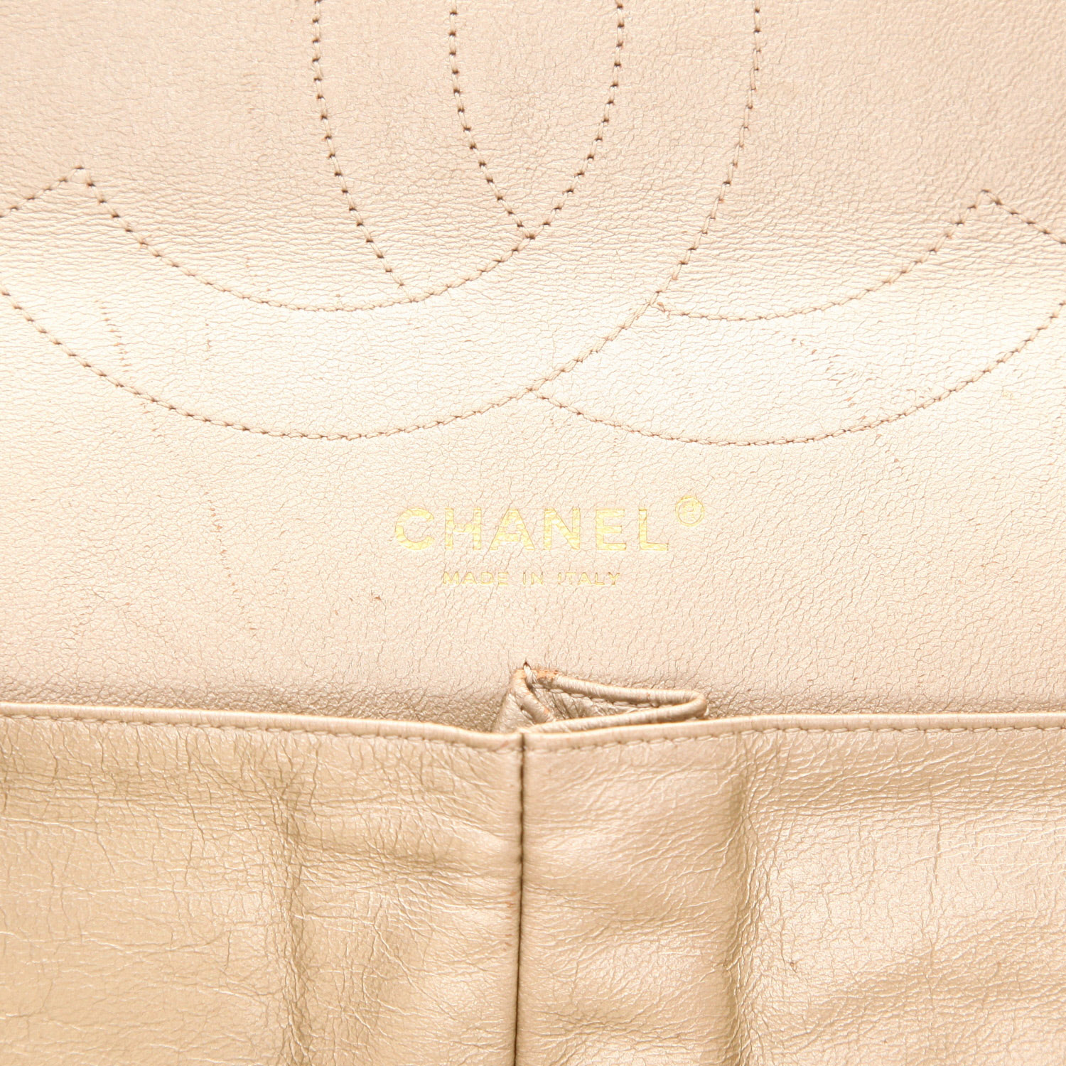 Borsa a tracolla Chanel  2.55 in pelle trapuntata dorata - Detail D2