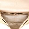Chanel  2.55 shoulder bag  in gold quilted leather - Detail D3 thumbnail
