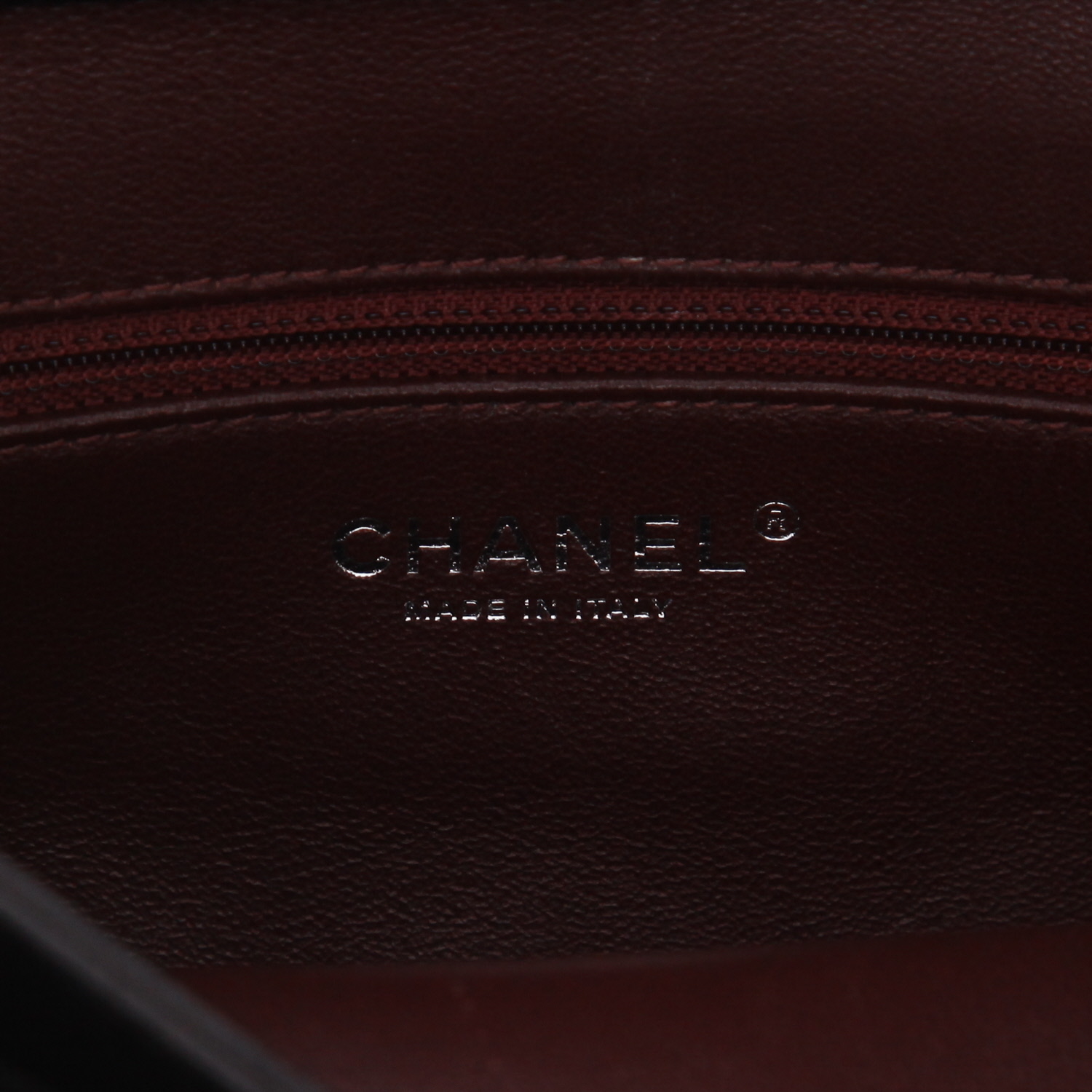 Sac à main Chanel  Trendy CC en cuir matelassé noir - Detail D2